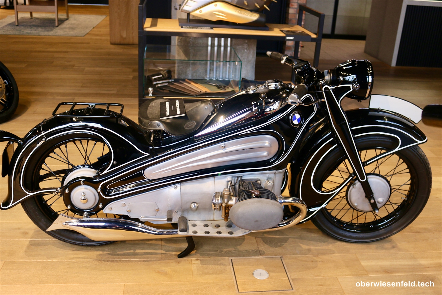 BMW R7 Prototyp von 1934 - Aufgenommen in der BMW Motorrad Welt Berlin am 27.03.2025